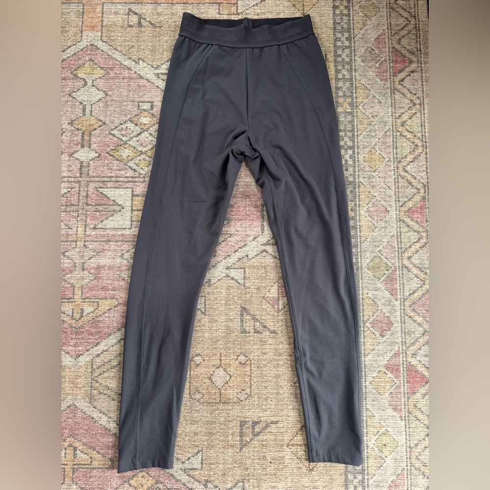 PINK Victoria's Secret Women’s Charcoal Gray Leggings